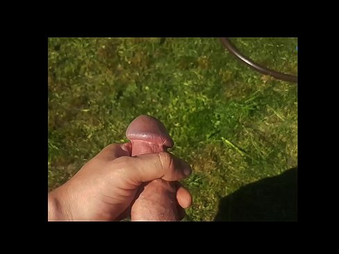 ❤️ A boazona se fode e se ejacula com um esguicho em um jardim de verão ❤️ Porno em nós pt-br.sexera.ru ❌❤